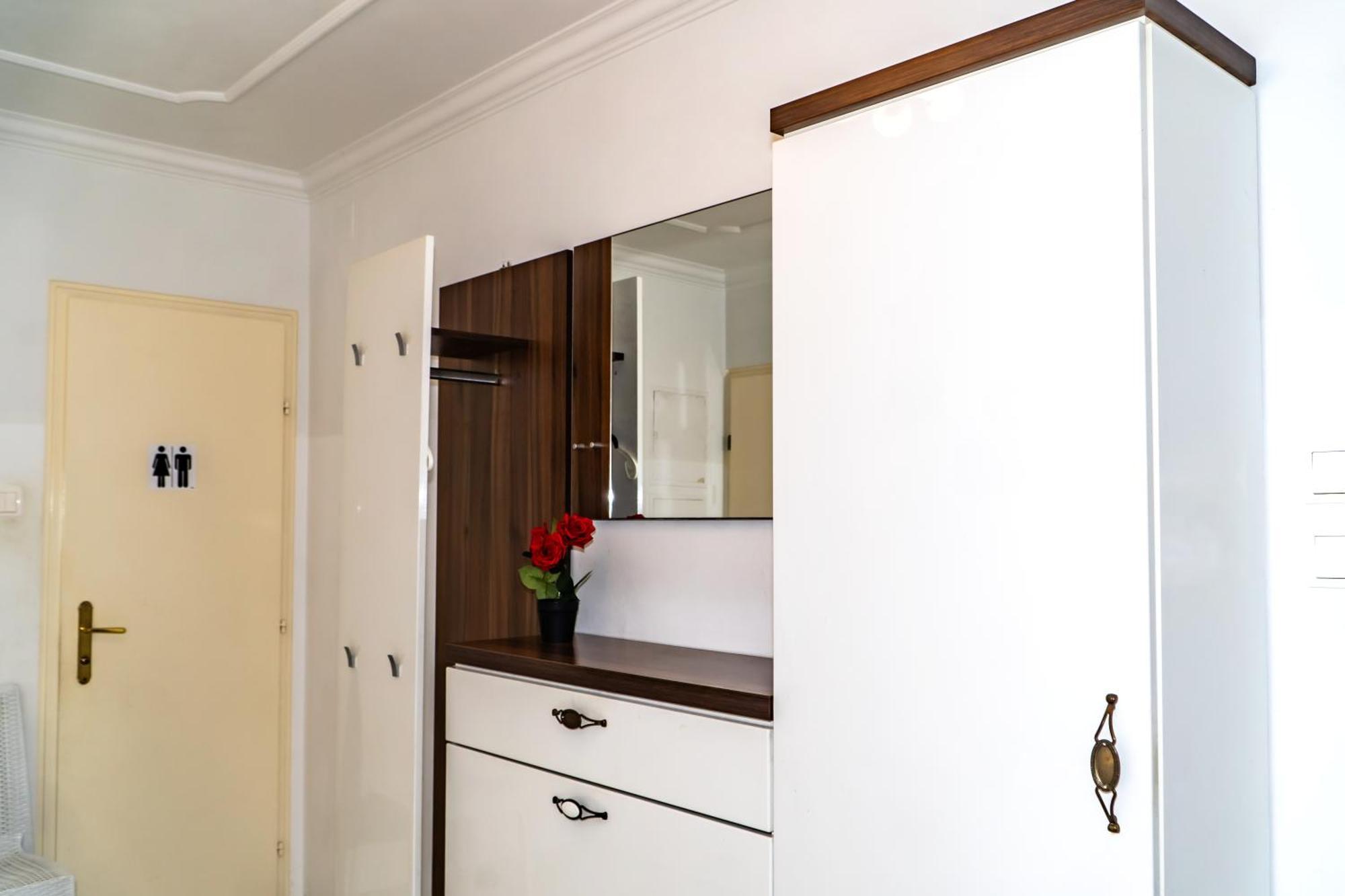 Spacious Rooms 5 Minutes To Wiener Stadthalle Viena Exterior foto