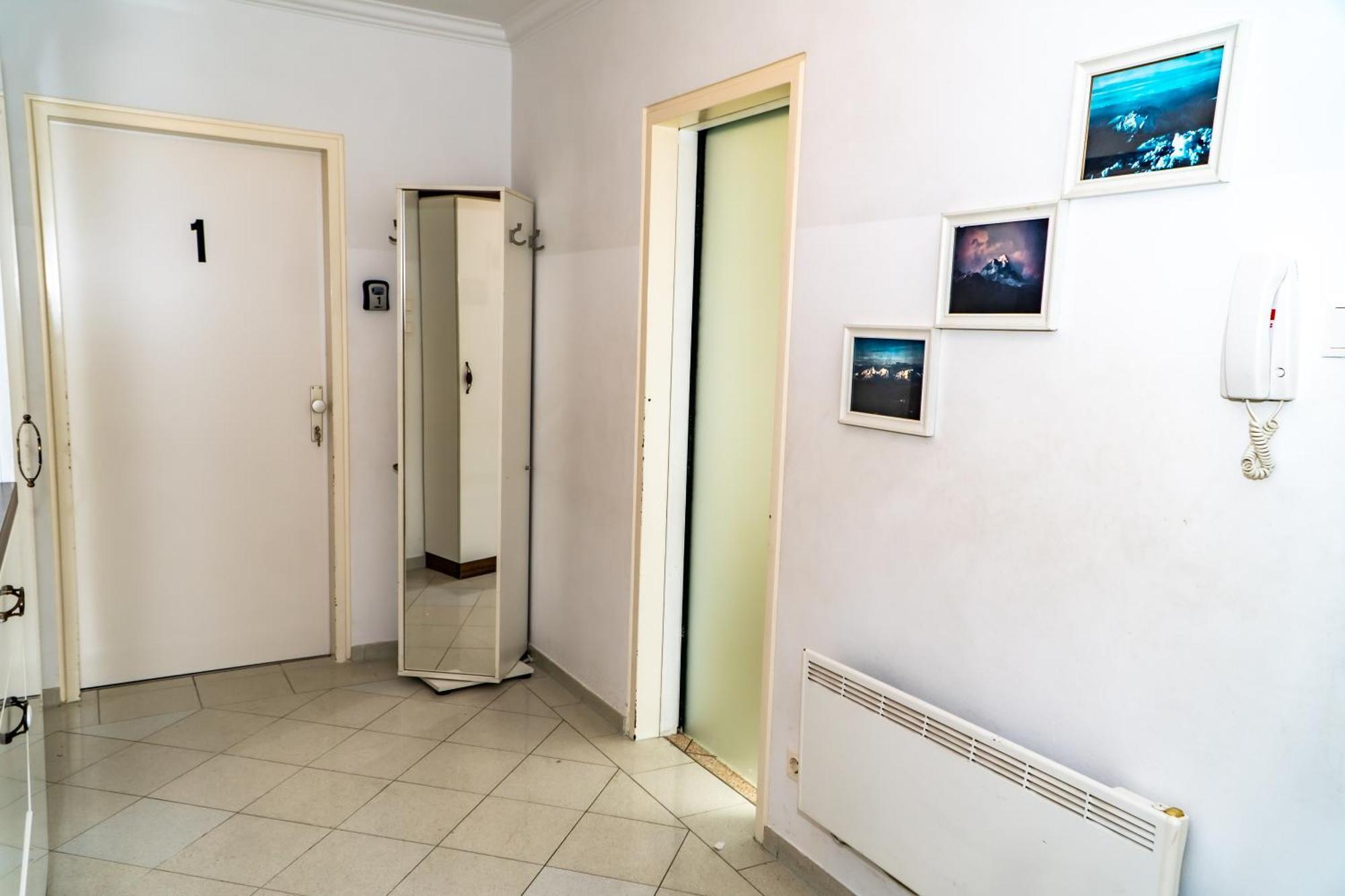 Spacious Rooms 5 Minutes To Wiener Stadthalle Viena Exterior foto