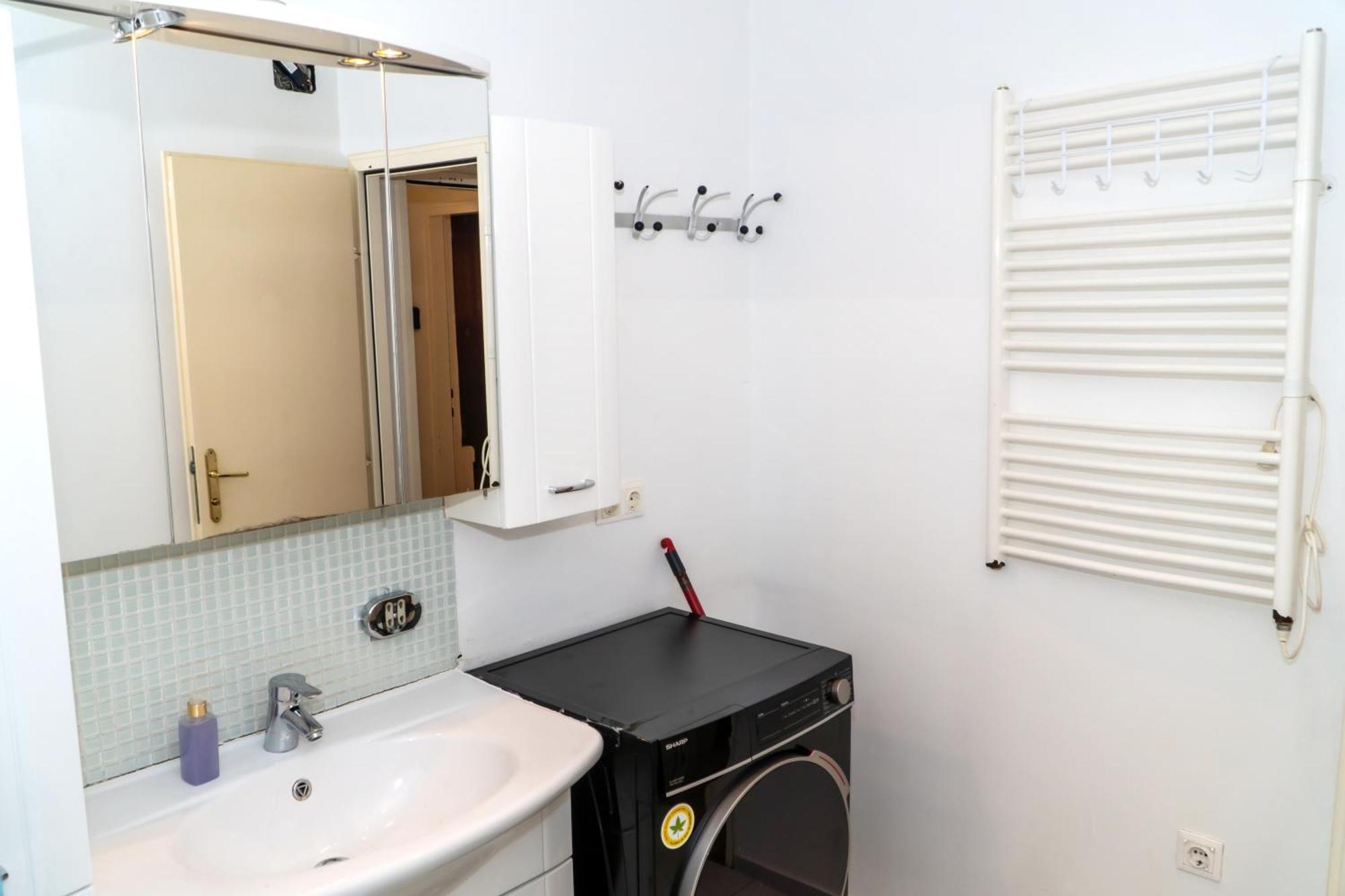 Spacious Rooms 5 Minutes To Wiener Stadthalle Viena Exterior foto